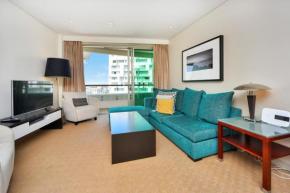 QV Modern Apt in CBD w Carpark-868